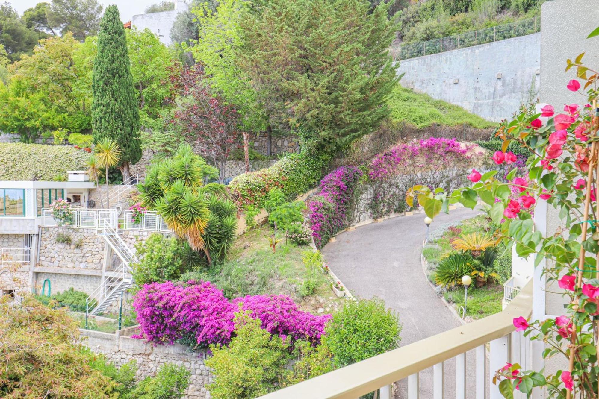 « La Grande Residence » Vue Mer, Piscine 芒通 外观 照片